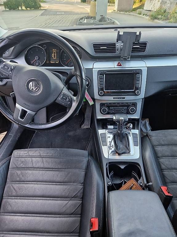 Autos: VW Passat Kombi, schwarz – D'occasion à Wollerau par Manogotto 1