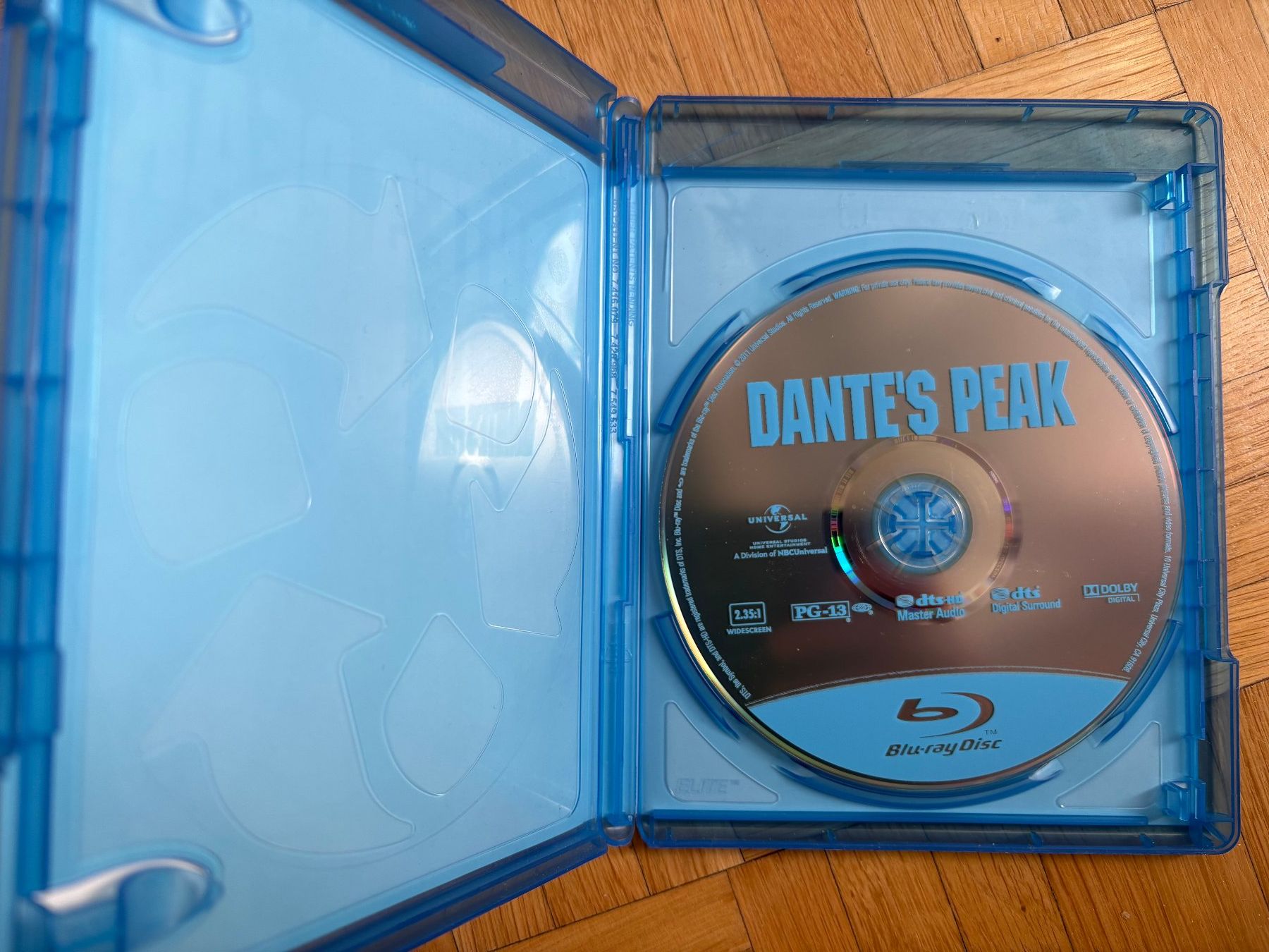 Tutti i DVDs: Dante's Peak - Blu-ray – Nuovo (secondo la descrizione) da Zürich venduto da Malcom 1