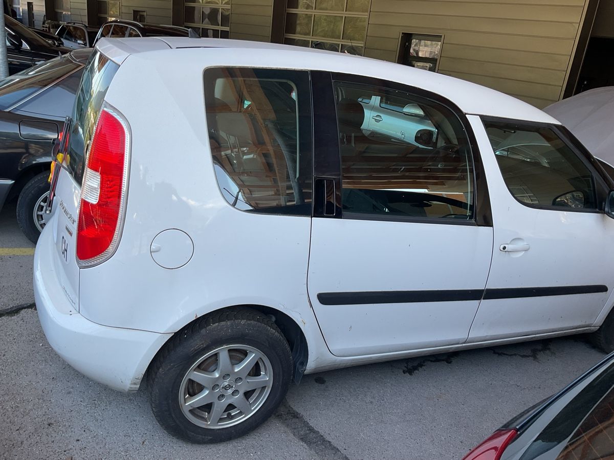 Skoda Automobili: Skoda Roomster 1.2 – Difettoso da Goldau venduto da pirana7 2