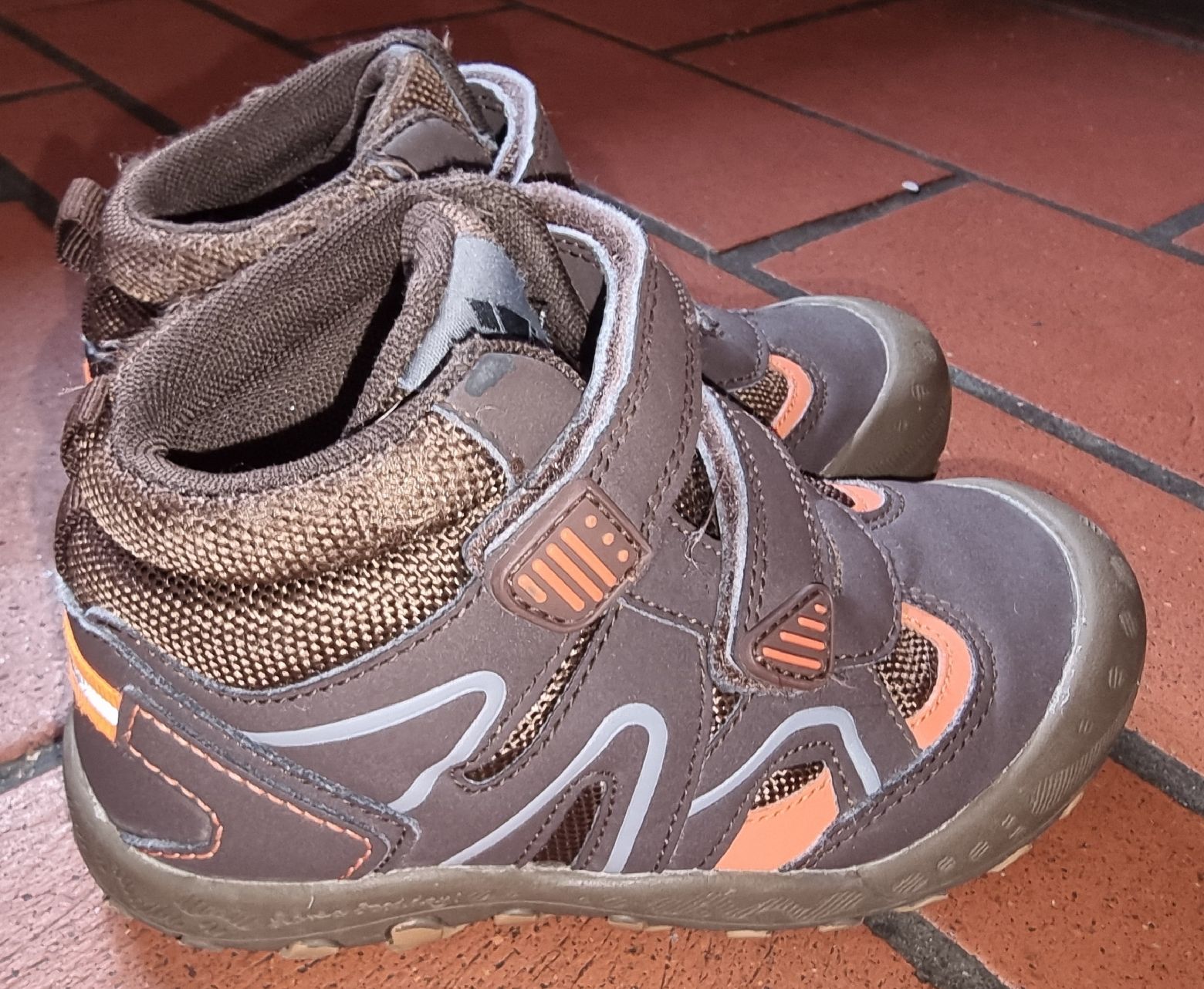 Scarpe per ragazzi: Winter Schuhe, Grösse 28 – Usato da Rifferswil venduto da sandra0010
