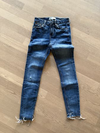 Zara Jeans Gr. 34 Skinny Fit Top Zustand dunkelblau