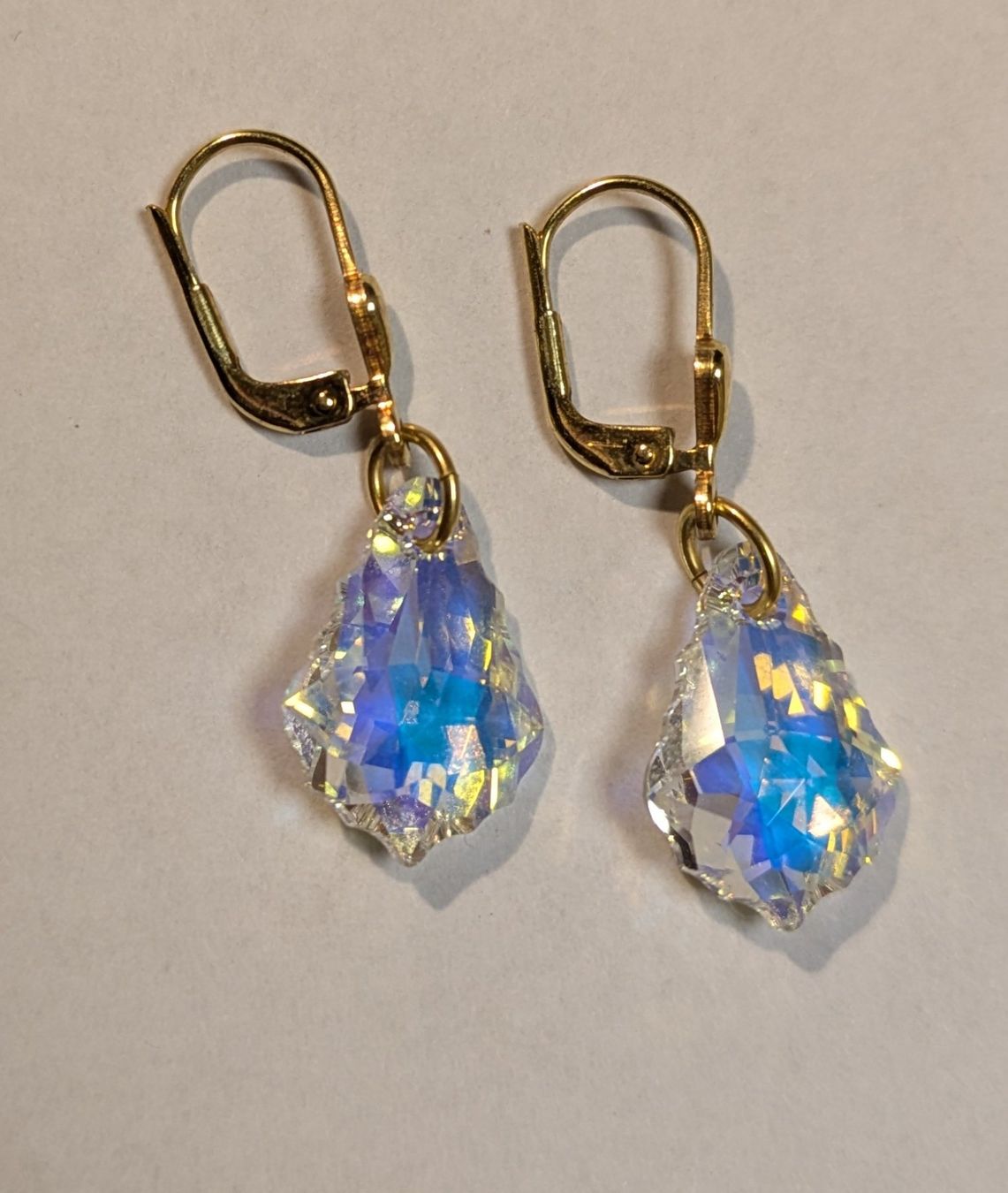 Boucles d'oreille: Ohrhänger mit Swarovski-Stein irisierend – D'occasion à Zetzwil par Stritzi 1