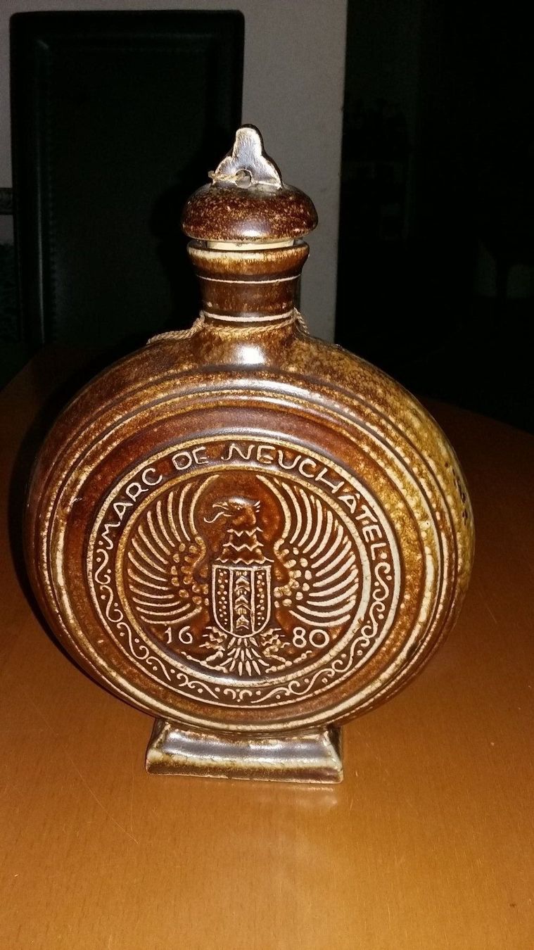 Flaschen: Alt Marc De Neuchâtel1680 Flashe Kramaic – Gebraucht aus Bern von Imamrashed 7