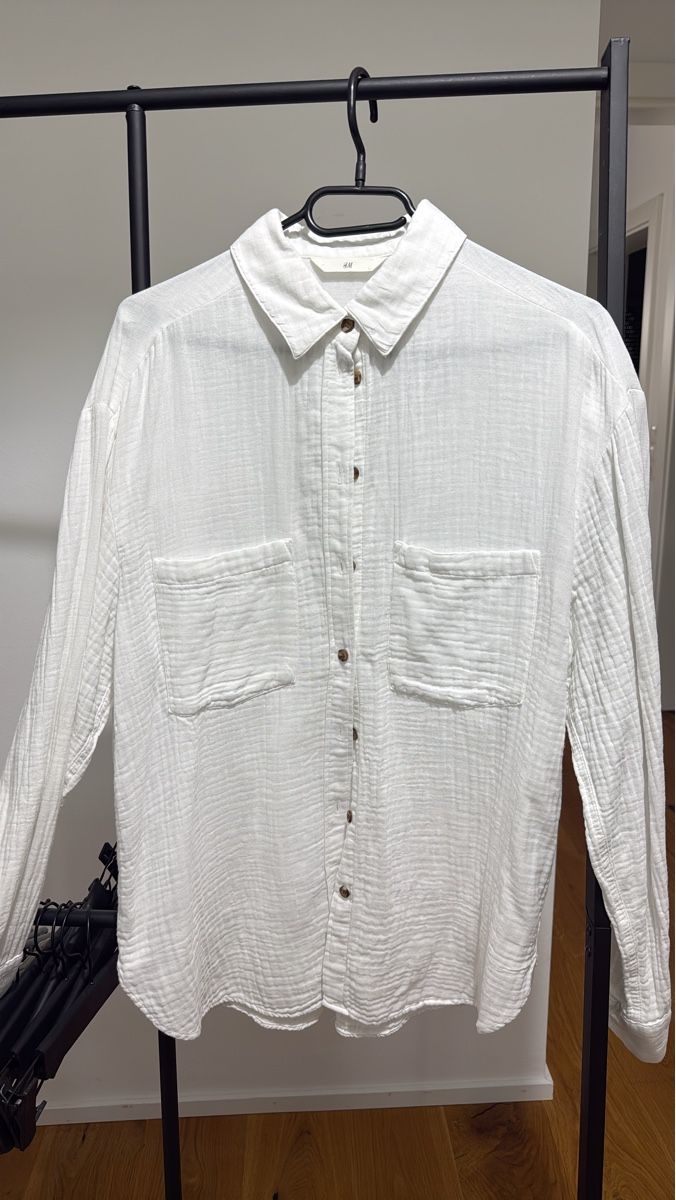 H&M Camicette: H&M Bluse weiss mit Brusttaschen – Usato da Horn venduto da FashionFlowerCh