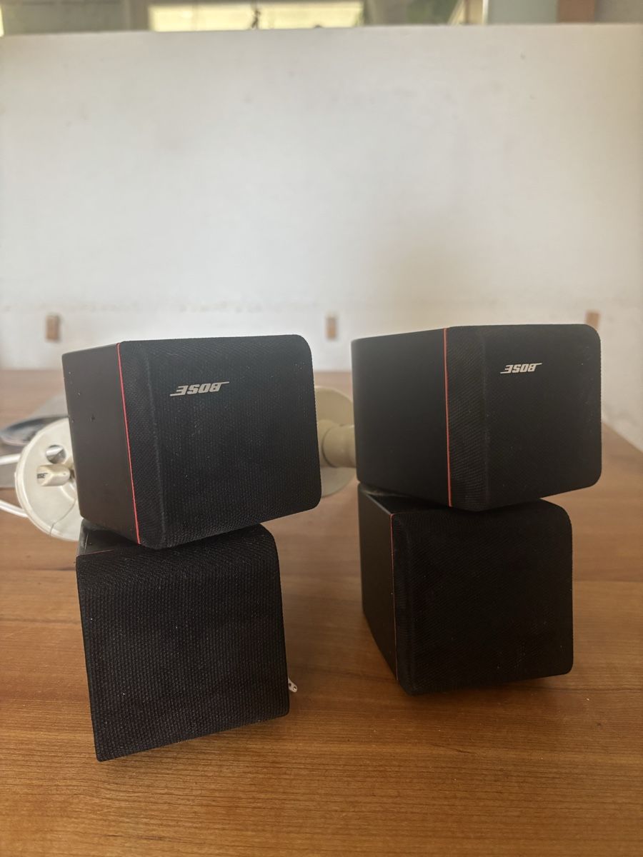 Bose Haut-parleurs: Bose Cube Speaker gebraucht, 4 Stck – D'occasion à St. Gallen par gisa 1