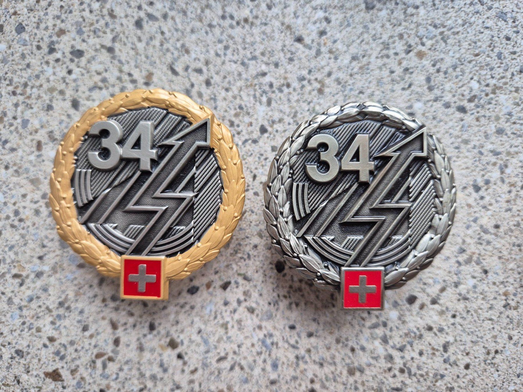 Schweizer Armee Placchette & Badge: *** Beretemblem Set *** – Nuovo e nell'imballaggio originale da Riedholz venduto da fr_sIruP