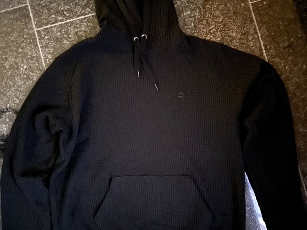 Herrensweater Gr. M schwarz, Kapuzenpullover 1