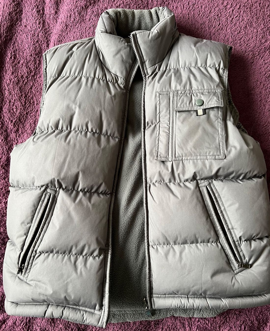 Jacken: Veste doudoune sans manches – Gebraucht aus Onex von mirza02
