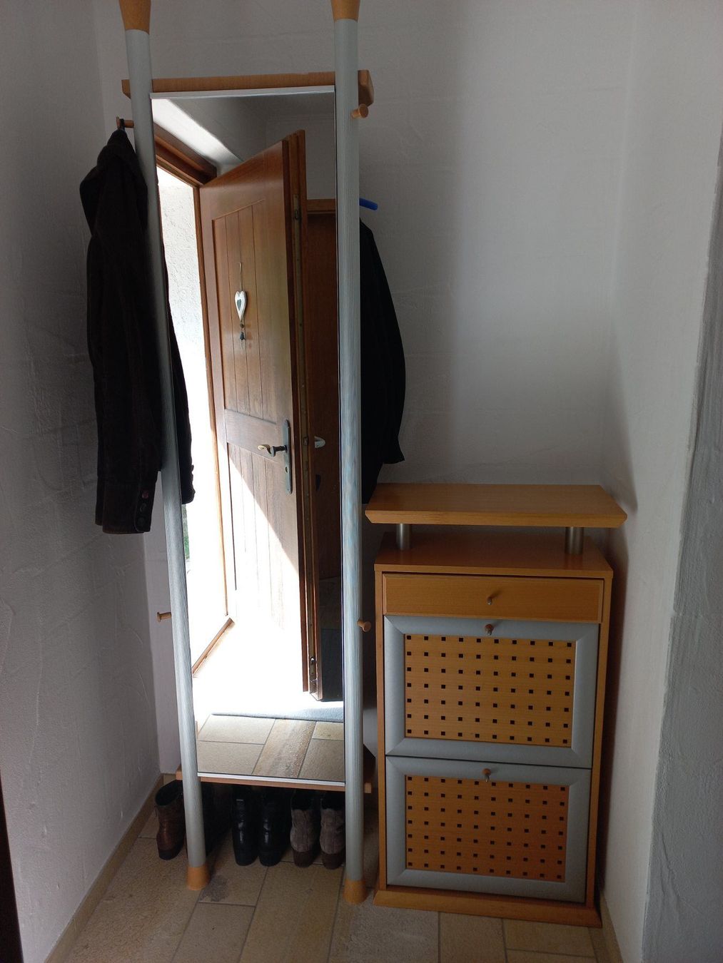 Garderobe: Garderobe mit Schuhschrank – Gebraucht aus Kappel SO von 10happy01