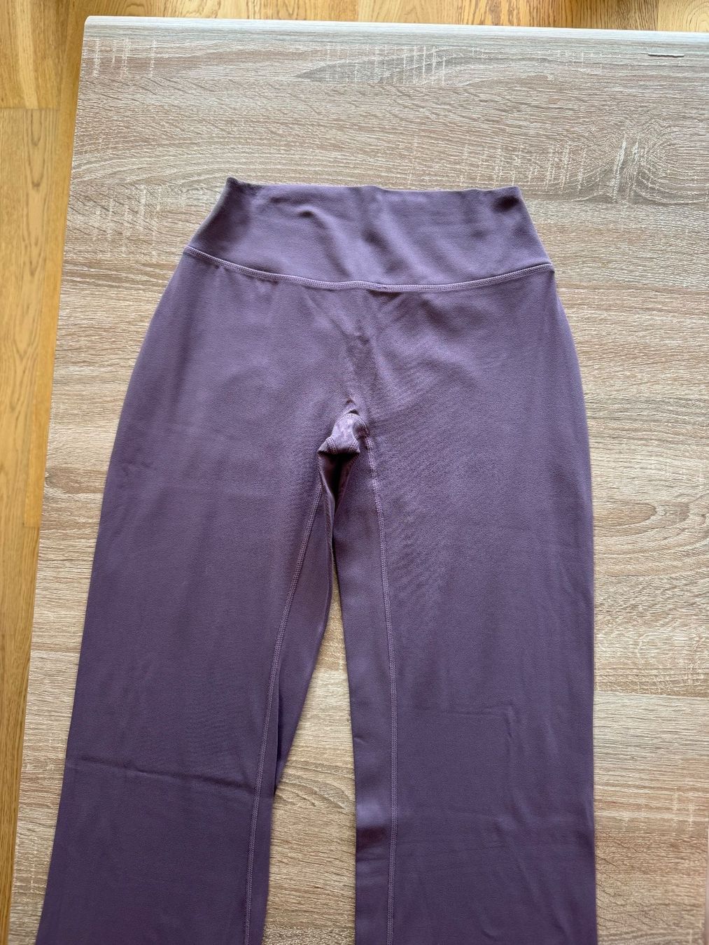 Leggings: Oner Active SOFTMOTION™ FLARED BOTTOMS - S – Nuovo (secondo la descrizione) da Zürich venduto da SNovo 1
