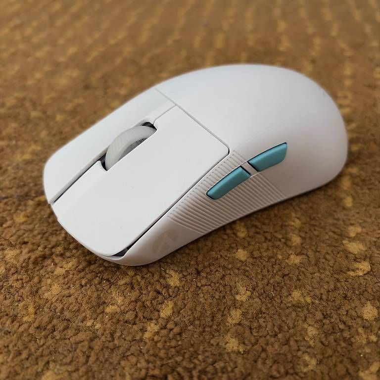Asus Mouse: ASUS ROG Harpe Ace Aim Lab Edition – Usato da Sonceboz-Sombeval venduto da AGiran