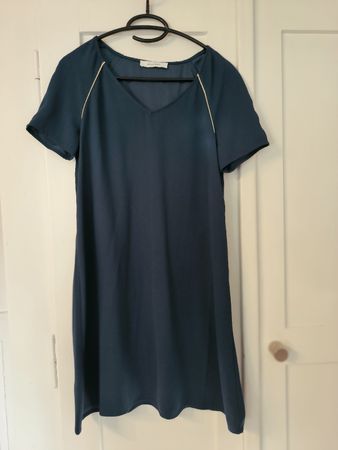 Sommerkleid Gr 36 Dunkelblau mit Gold-Piping neuwertig