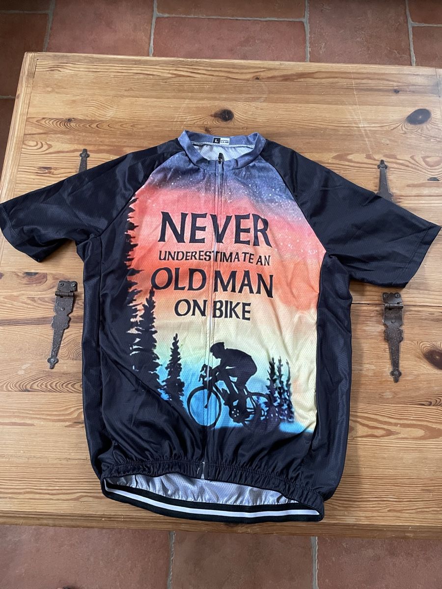 Leibchen & Hosen: Velo Trikot mit Velo Hose – Gebraucht aus biberist von Superpipp0 2