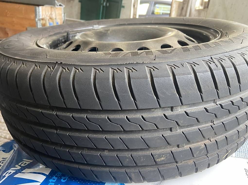 Pneumatici & Ruote complete: Sommerräder zu Renault Scenic oder andere 205/60R16 – Usato da Roggenburg venduto da fendtland31295 2