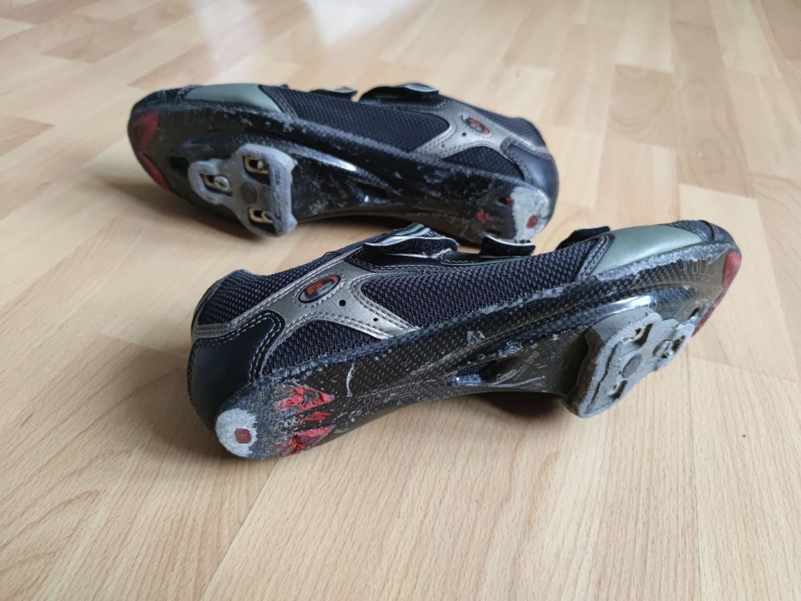 Scarpe da uomo: Specialized 45 große – Usato da Meggen venduto da Malecifent 4