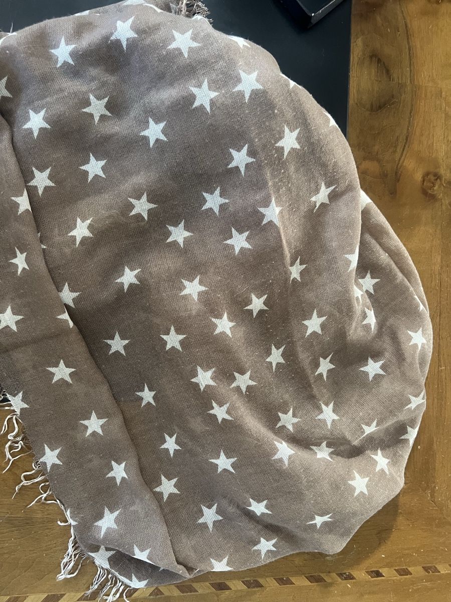 Foulard & Sciarpe: Brauner Sternen Schal – Nuovo (secondo la descrizione) da Schaffhausen venduto da Bettina.maier 1