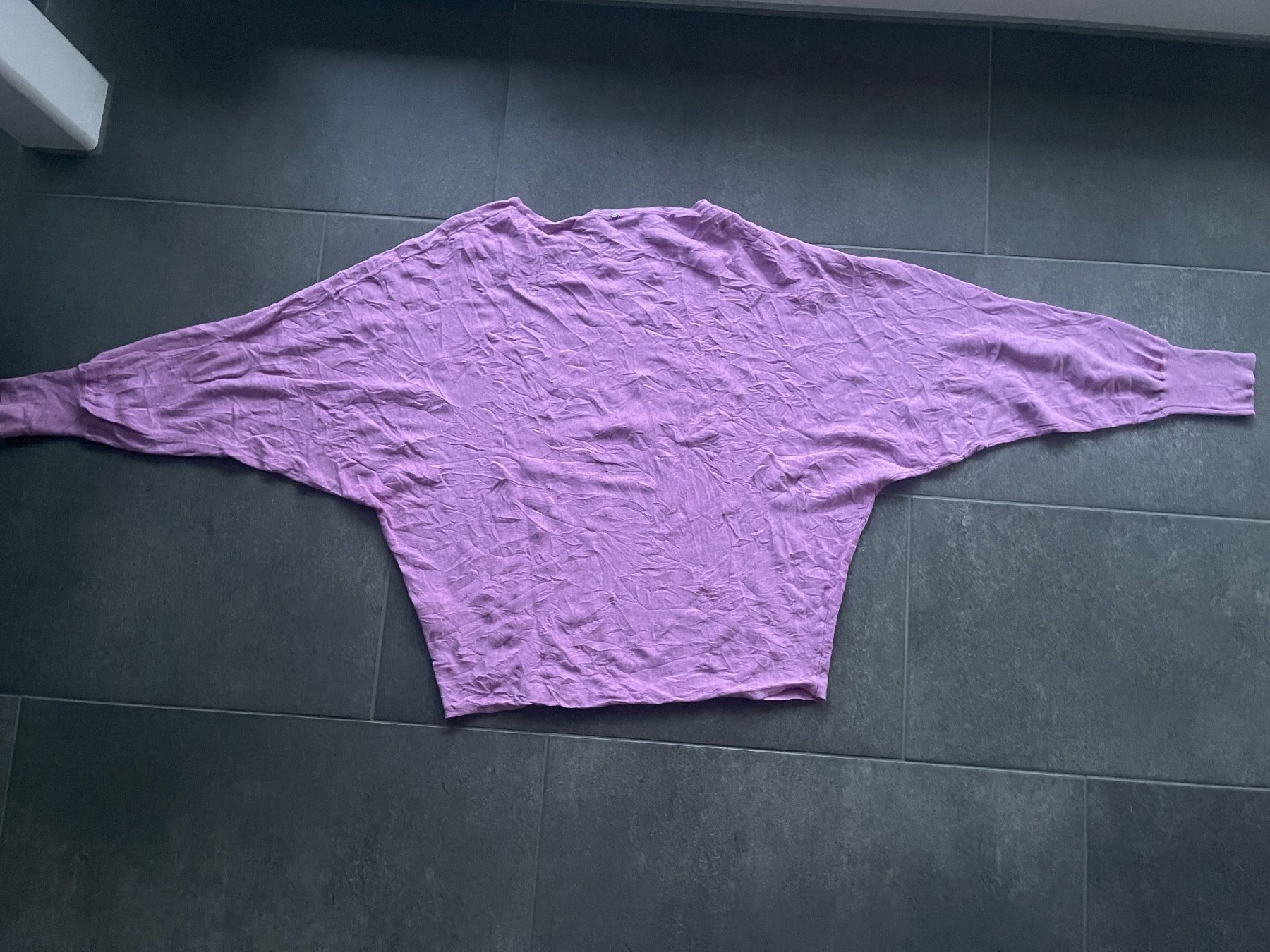 Pullover & Sweatshirts: leichter Pullover in Lila, Grösse S, NILE – Gebraucht aus Rapperswil BE von Rappsiger