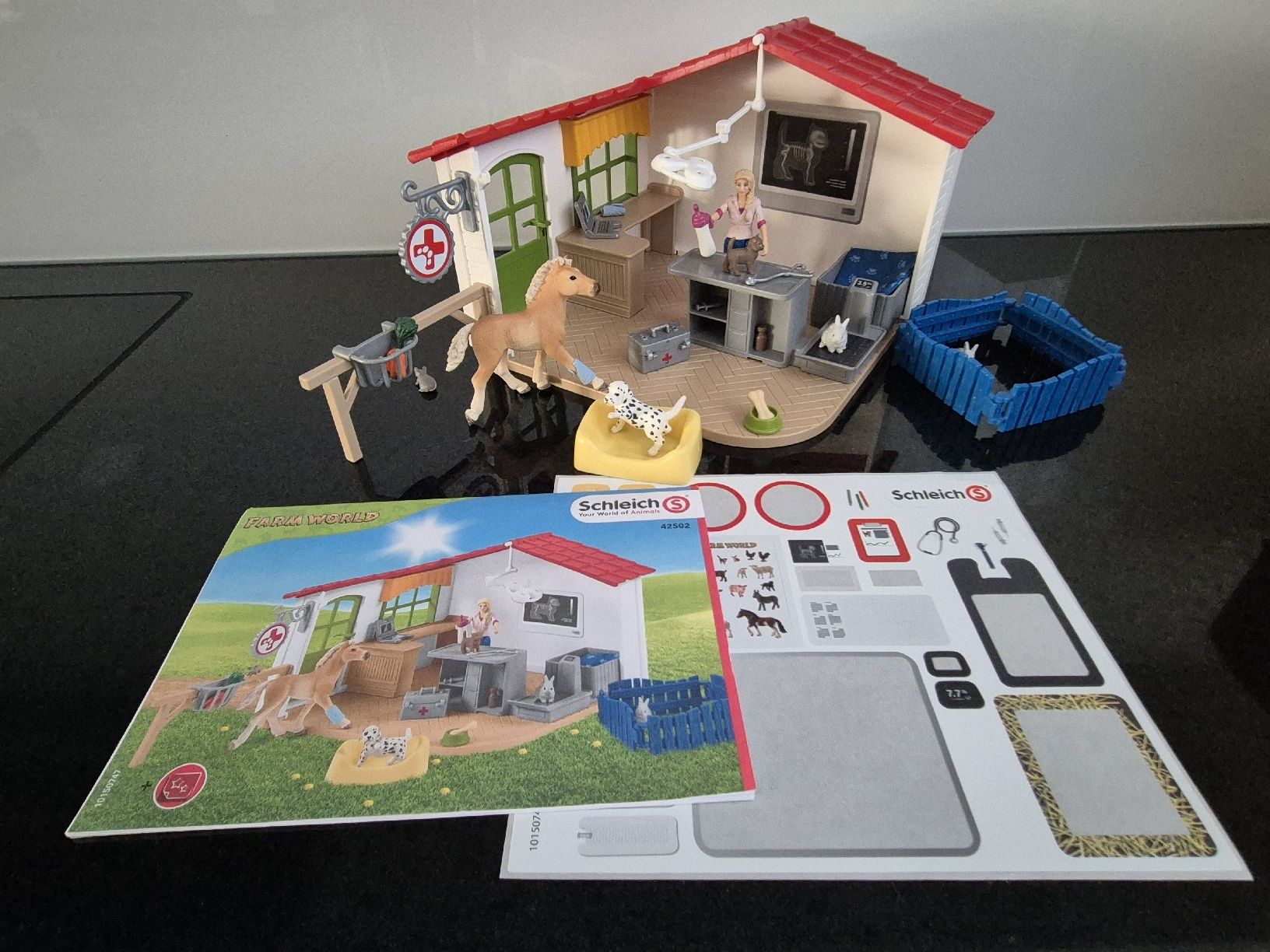 Schleich Giocattoli: Schleich Farm World Tierklinik – Usato da Wauwil venduto da sil_gh9d 1