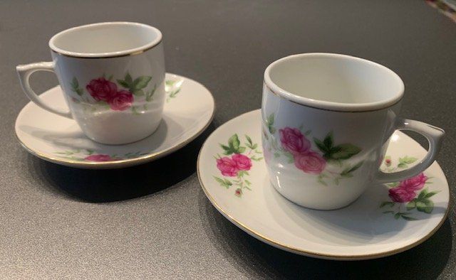 Set di piatti: 6 einzelne Espresso Tassen mit Unterteller – Usato da Gundetswil venduto da Egro100 3