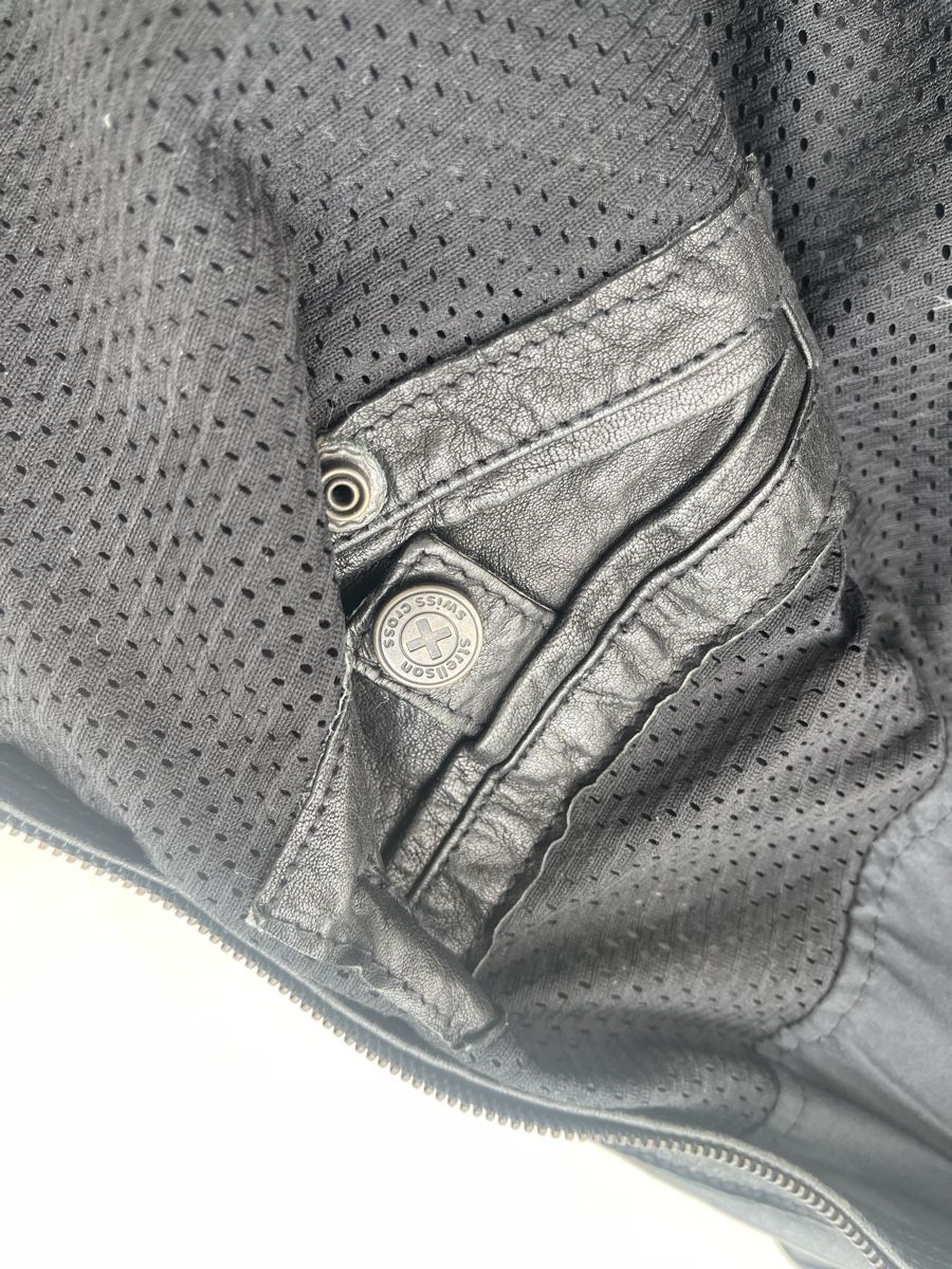Navyboot Giacche: Navyboot Lederjacke "Swiss Parachutist" SC84 Grösse 56 - – Usato da Weisslingen venduto da Spiegelbild0 2