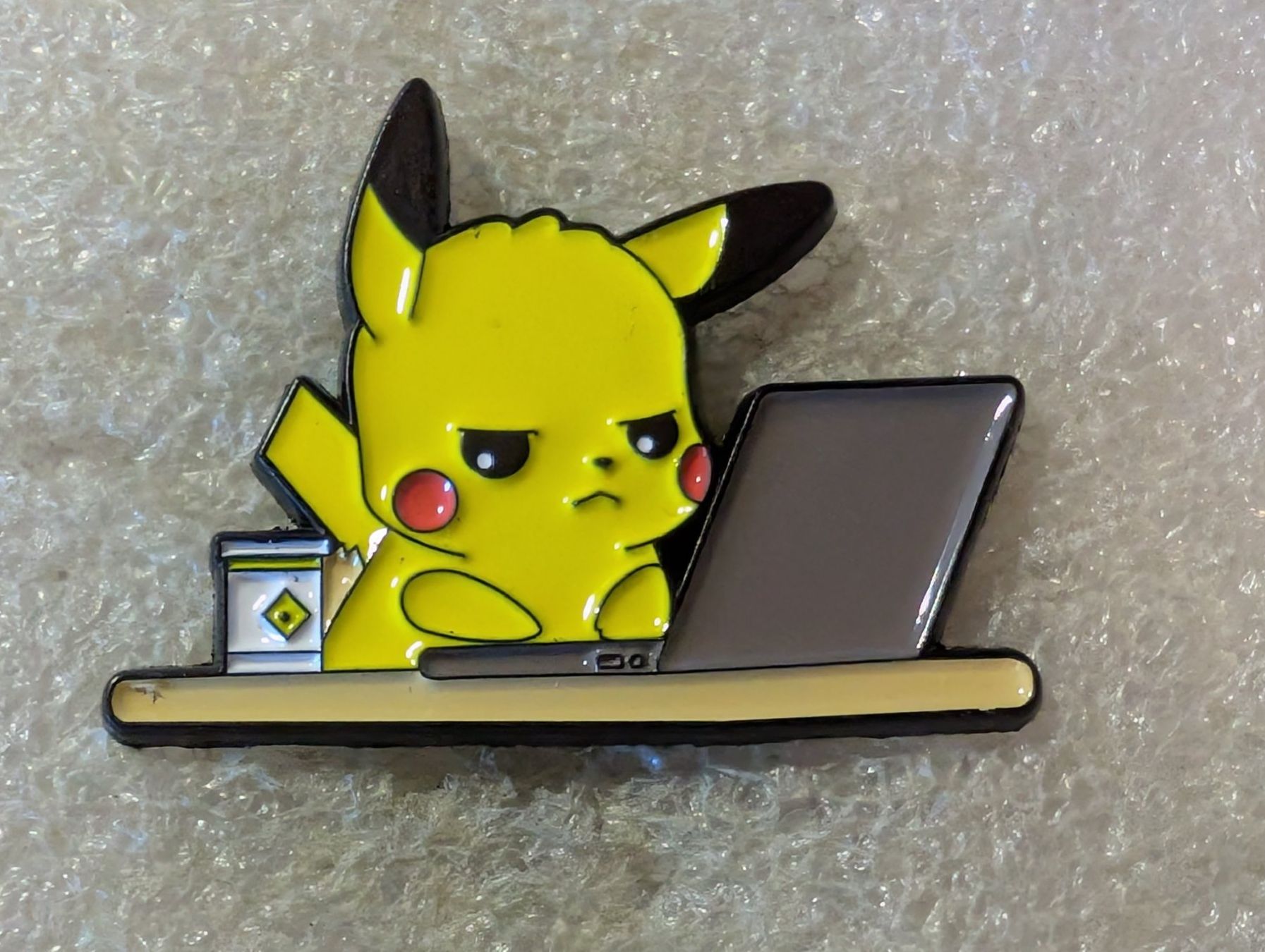 Plaketten & Abzeichen: Ansteckpin 217: Pokemon – Gebraucht aus Oppligen von Pin-Fall-Shop