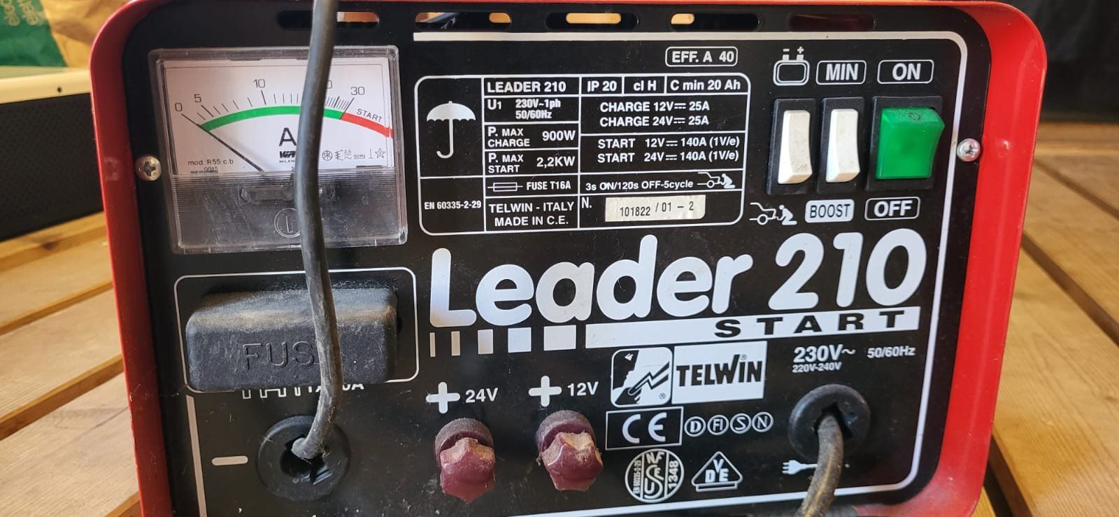 Ladegeräte: Batterieladegerät Profi Telwin Leader – Gebraucht aus Zürich von inf_8z82