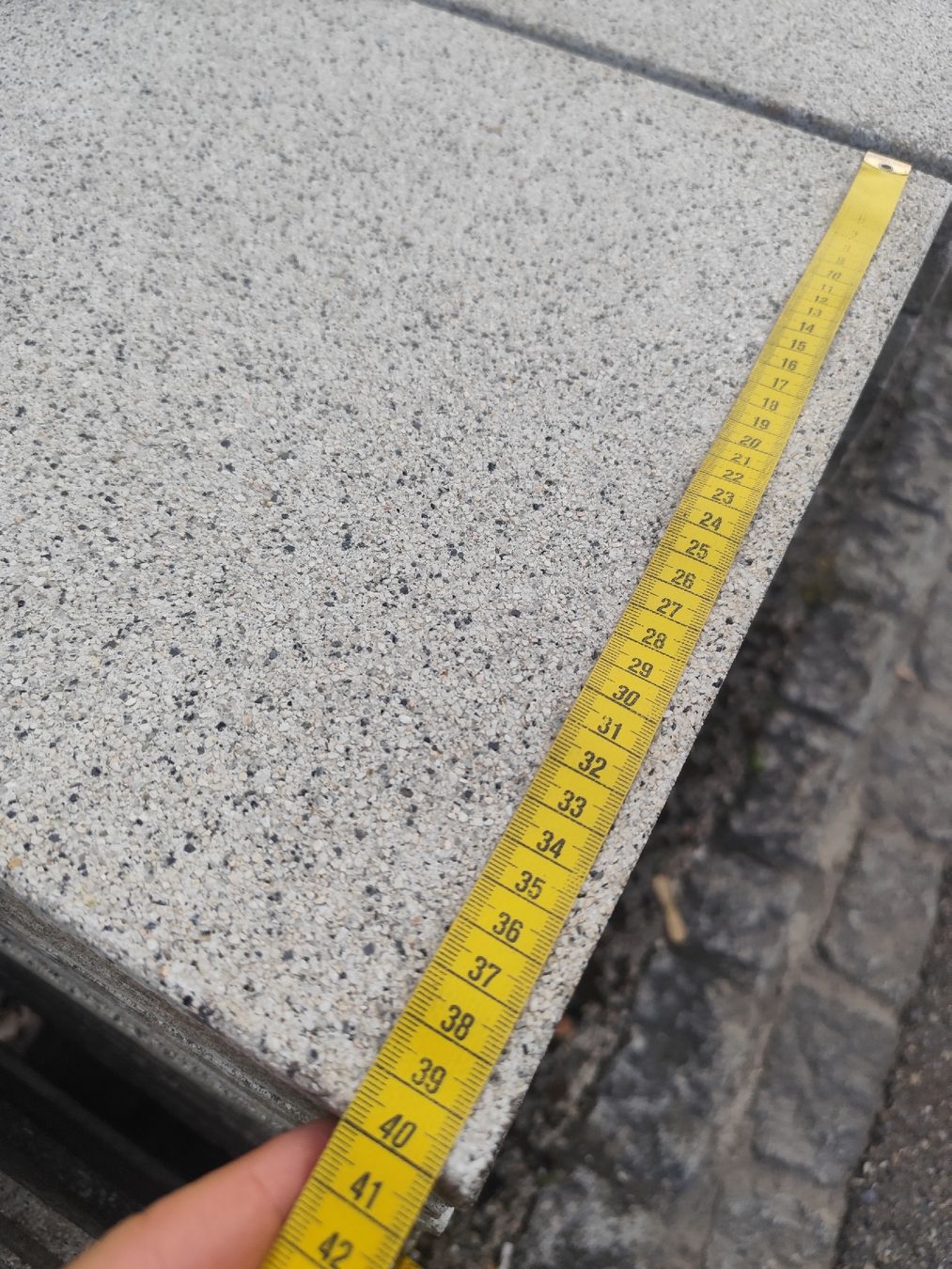 Bodenbeläge: Bodenplatten 40x40cm – Gebraucht aus Magden von Fimo29 3