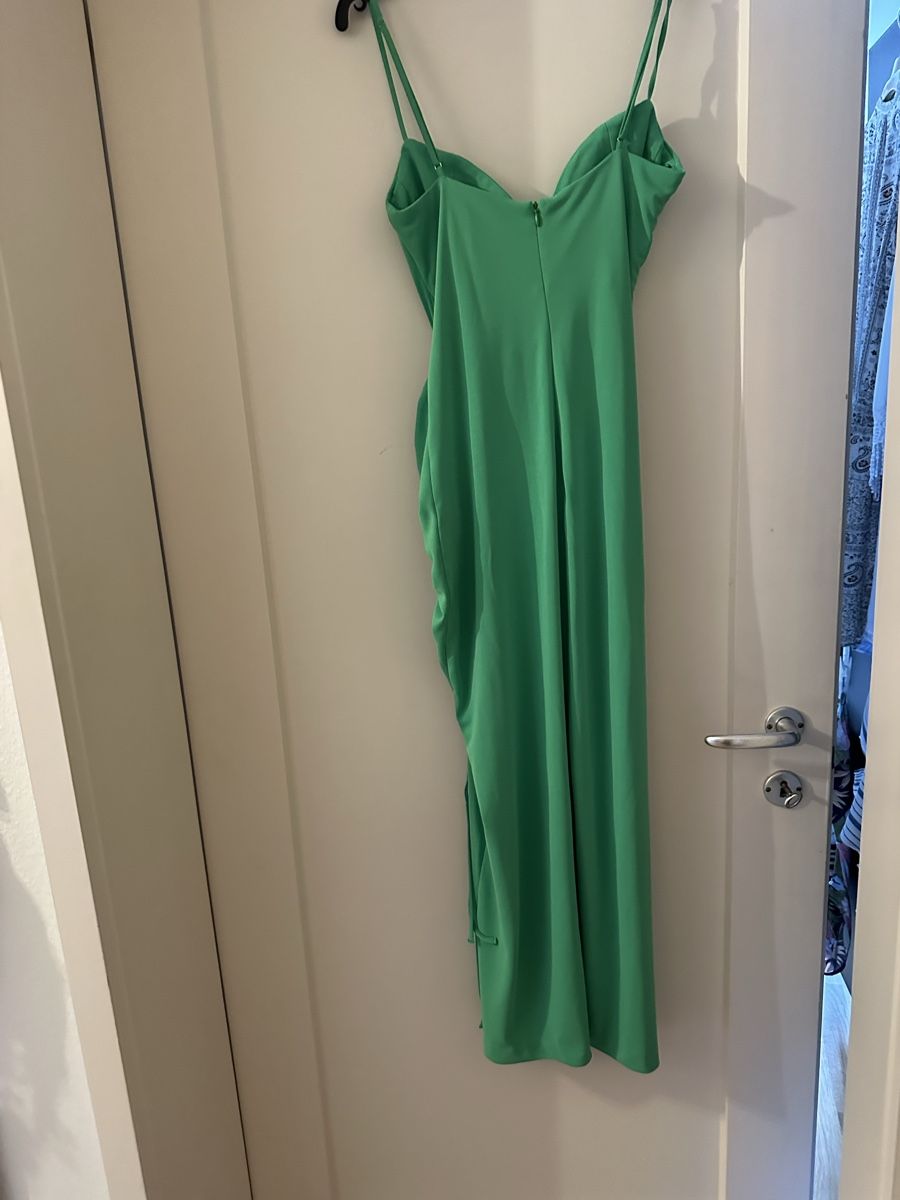 Zara Kleider: Damen Zara Kleid Grösse/M – Neu (gemäss Beschreibung) aus Basel von Ivana_4 4