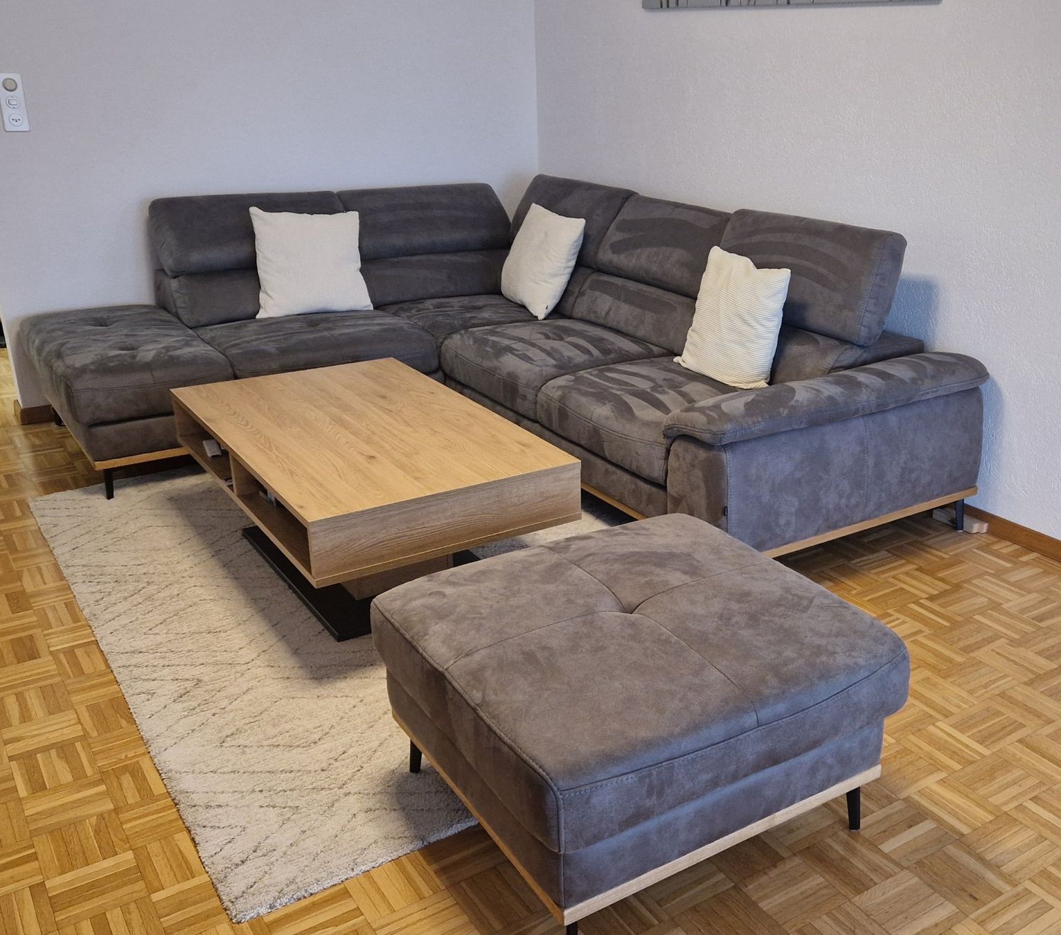 Sofas: Wohnlandschaft – Gebraucht aus Wil SG von Mangaa