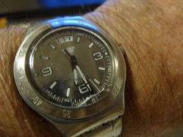 S-WATCH IRONY HERREN UHR.DAT.SWISS MADE.LÄÜFT-35X40MM