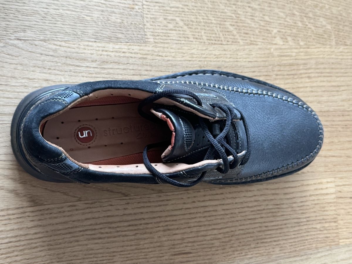 Clarks Scarpe da uomo: NEW Clarks Black Shoes Climate-Cooled Size 43.5 – Nuovo (secondo la descrizione) da Oberengstringen venduto da gbr_zurich 1