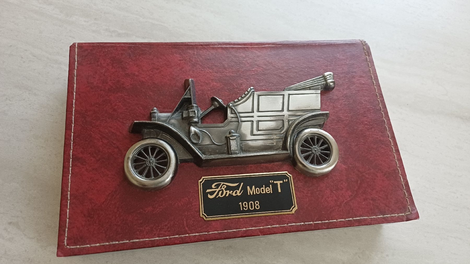 Ford Modellini d'auto: Alte Schatulle  Ford  Modell T 1908 – Usato da Flawil venduto da Pinkmalibu 8