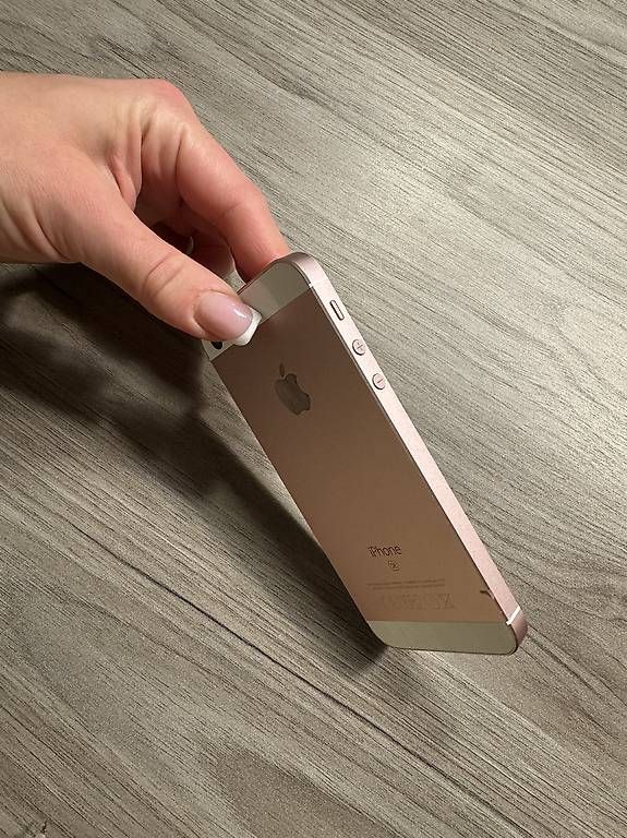 Telefoni cellulari / Smartphones: Iphone rosegold neu  – Usato da Luzern venduto da VStore 1