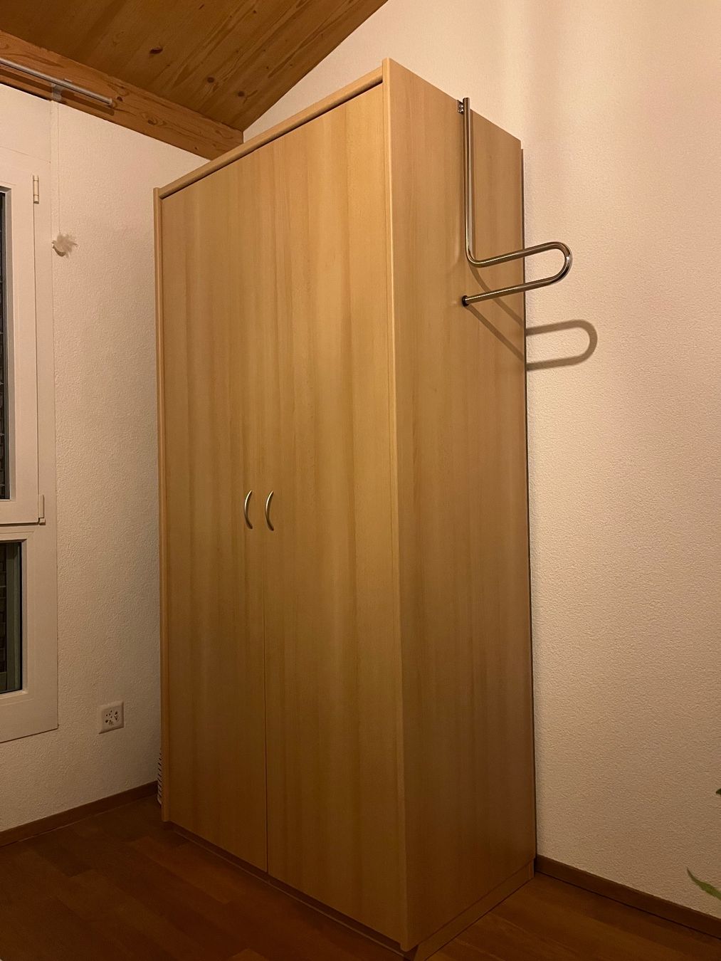 Pfister Armadi: Kleiderschrank Eiche Pfister – Usato da Gurmels venduto da sar_znc6 3