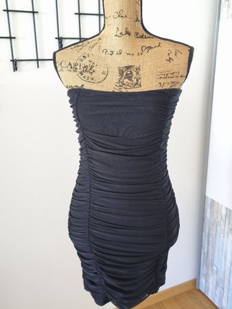 Zebra Kleid schwarz Grösse M 