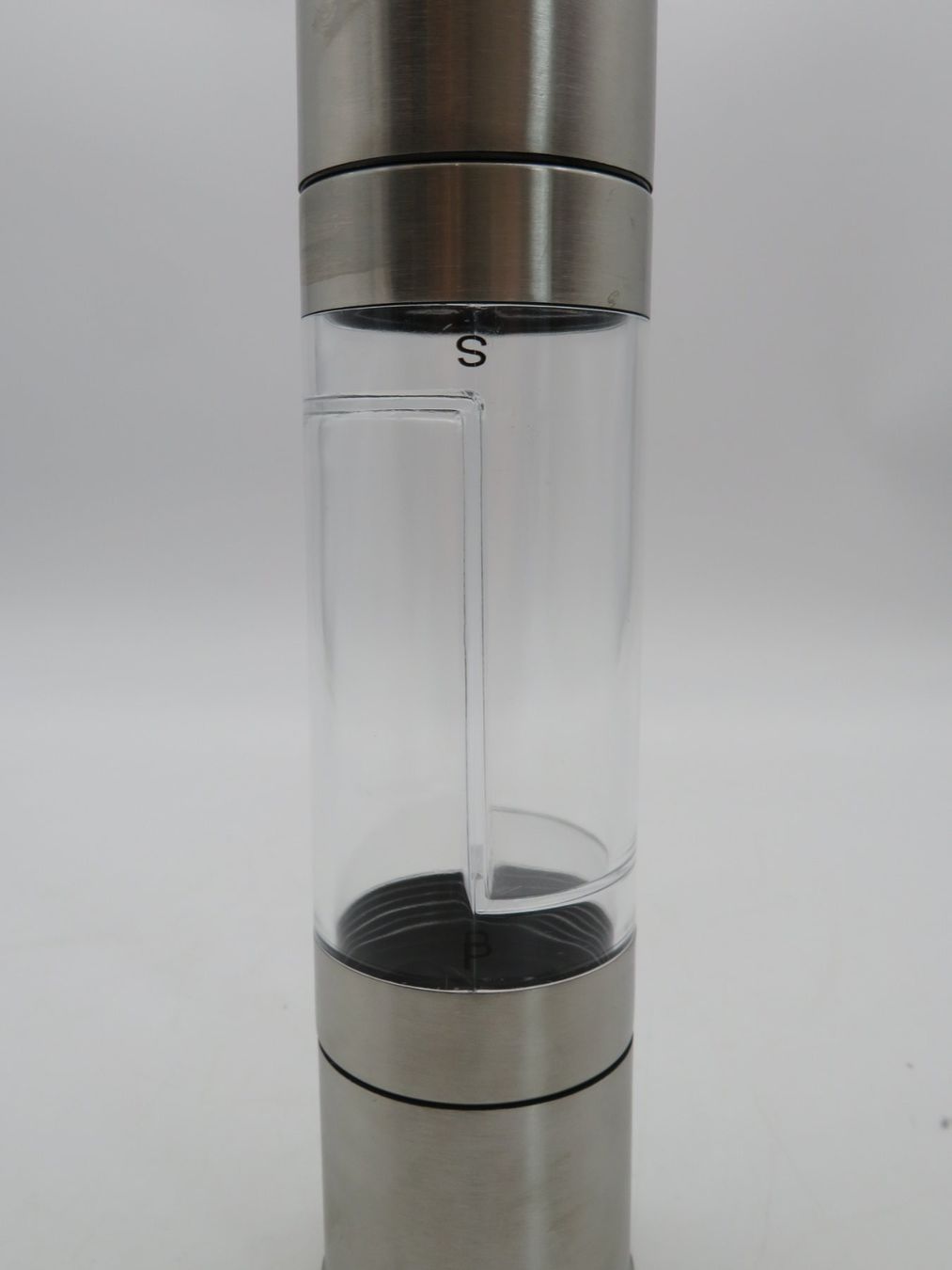 Set di piatti: 2 in 1 Salz & Pfeffermühle – Nuovo (secondo la descrizione) da Reinach BL venduto da WBZ-Flohmarkt 3