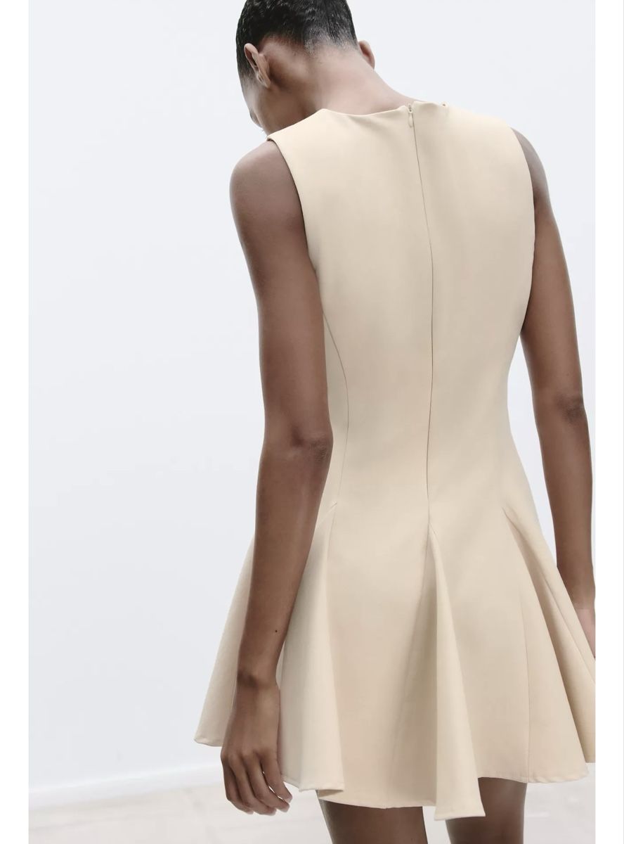 Zara Vestiti & Gonne: Beautiful dress – Nuovo e nell'imballaggio originale da Opfikon venduto da til_t7ww 4