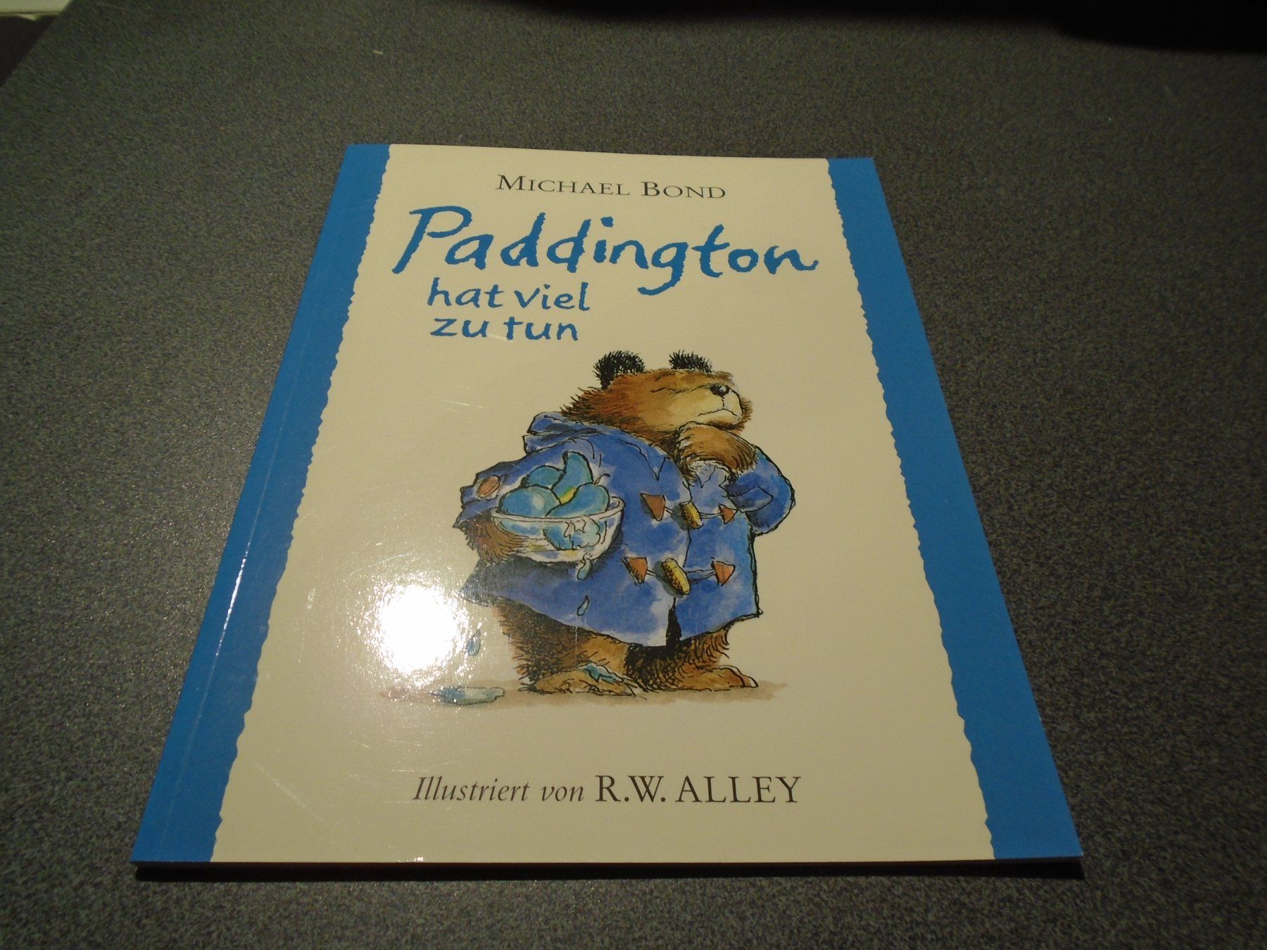 Libri: Paddington hat viel zu tun, Michael Bond – Usato da Zürich venduto da abraxas1291