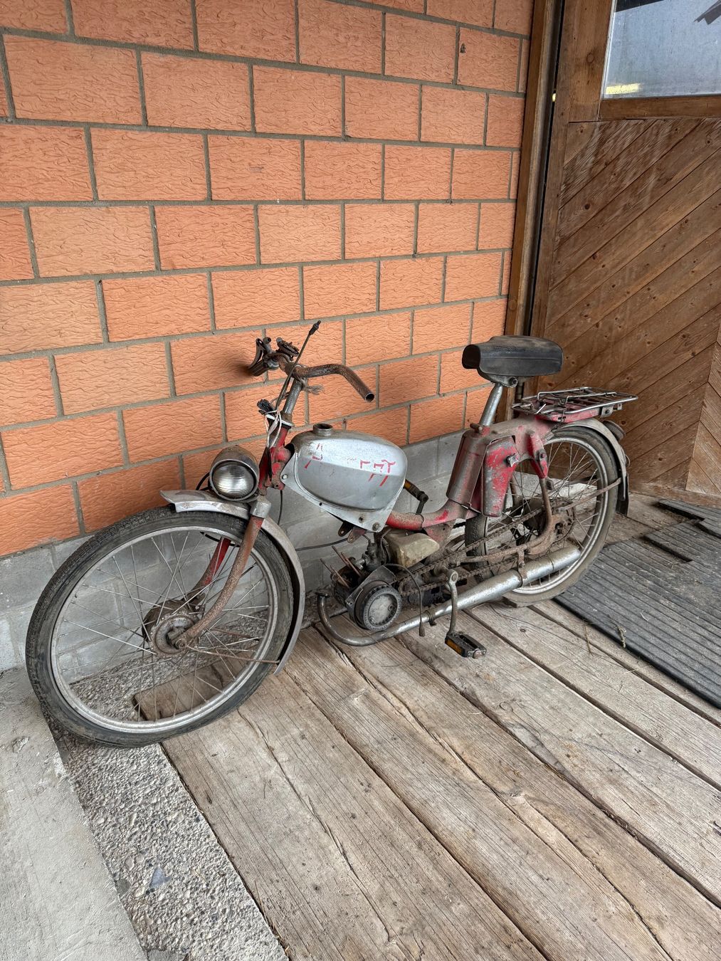 Zündapp Ciclomotori: Ur- Zündapp 439-01 Belmondo Töffli – Difettoso da Fahrni b. Thun venduto da berger_tuning34 2