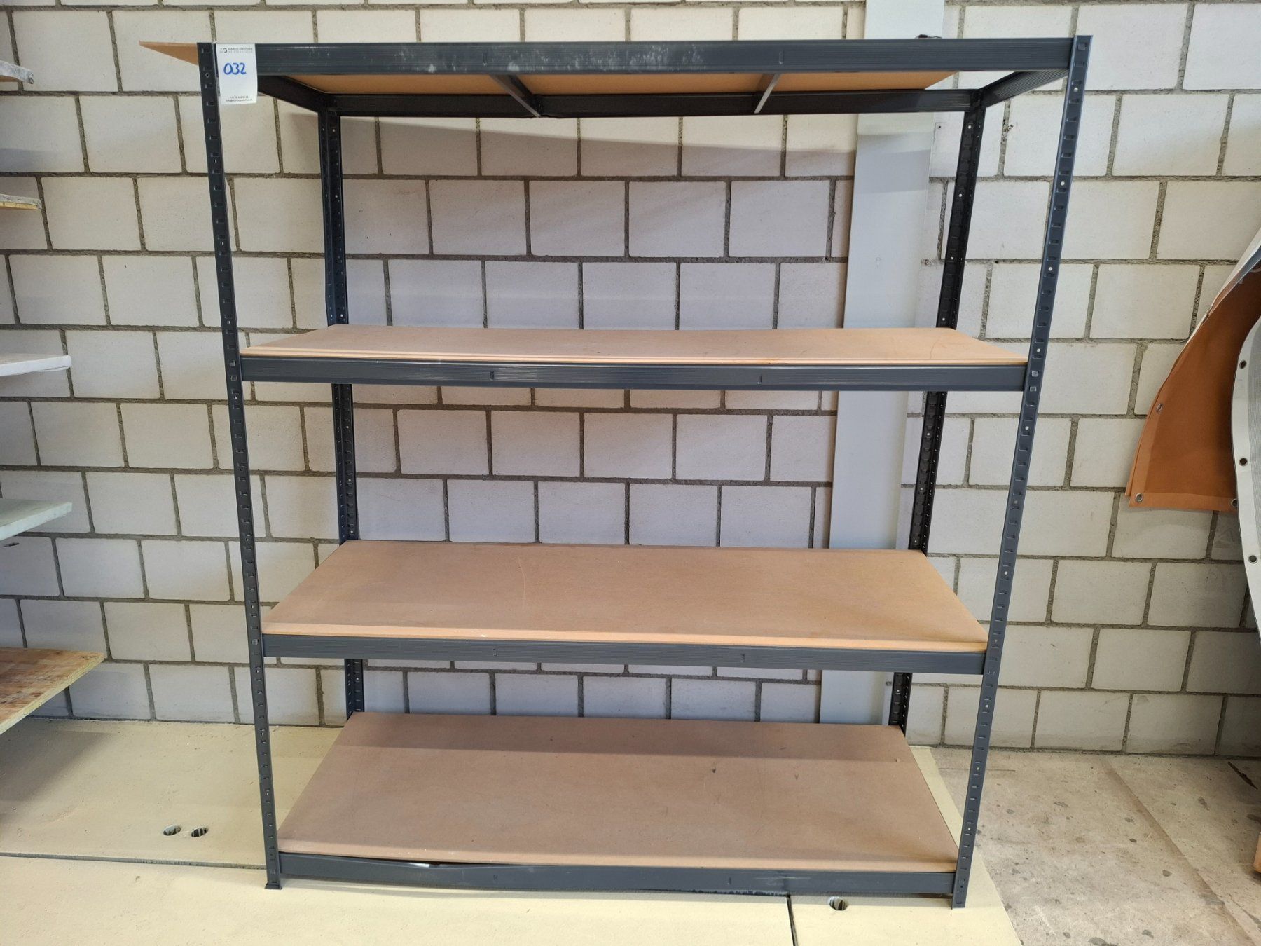 Scaffali: 032 (2x) Regal – Usato da Derendingen venduto da Meisterstuecke