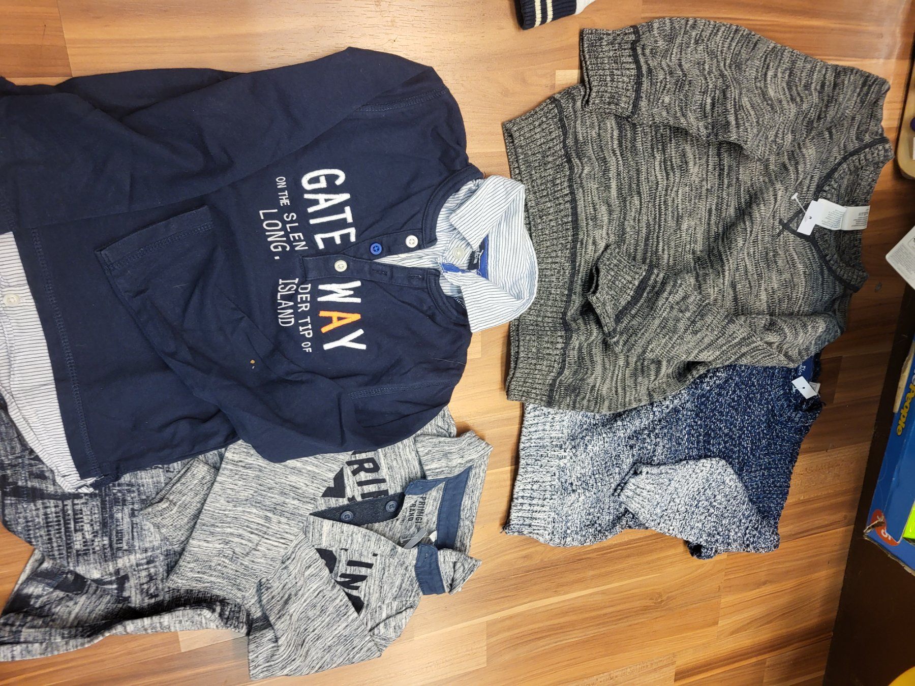 Maglioni & Felpe: 4 Pullover nach Wahl gr 110 B2 – Usato da Schwarzenburg venduto da Flamingo07 2