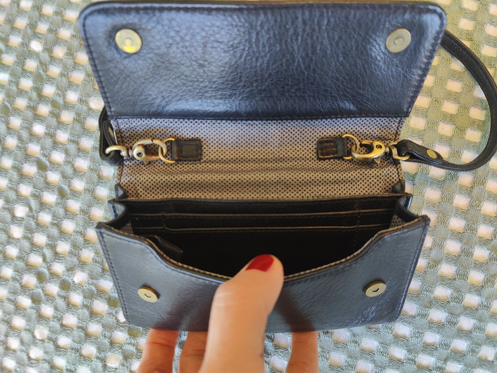 Taschen für Damen: Minitasche Lost & Found – Gebraucht aus Bolligen von Mumpi 2