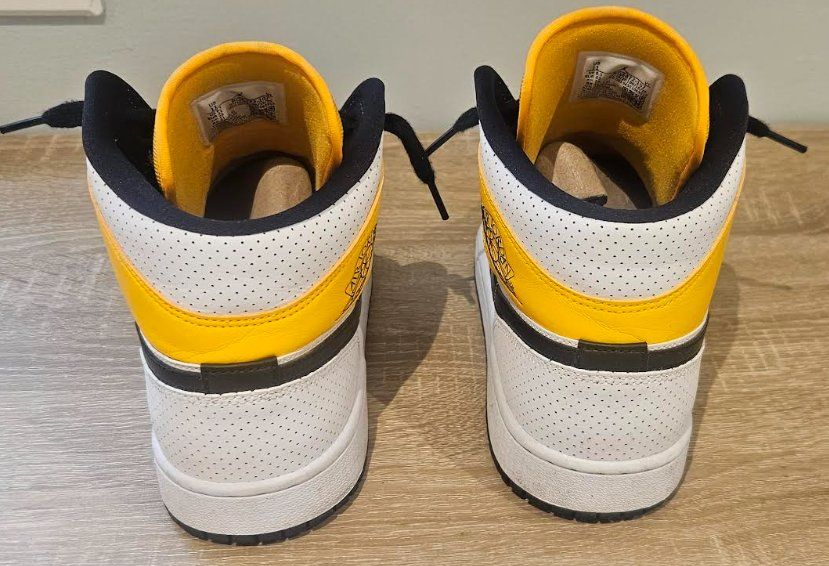 Jordan Scarpe da uomo: Baskets Jordan 1 Mid Blanc Jaune Taille 43 – Usato da St-Prex venduto da kro_7jxt 2