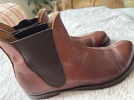 Merveilleuses Bottines CYDWOK cuir marron T38 valeur 466$