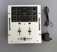 DJ Mixer Numark M101