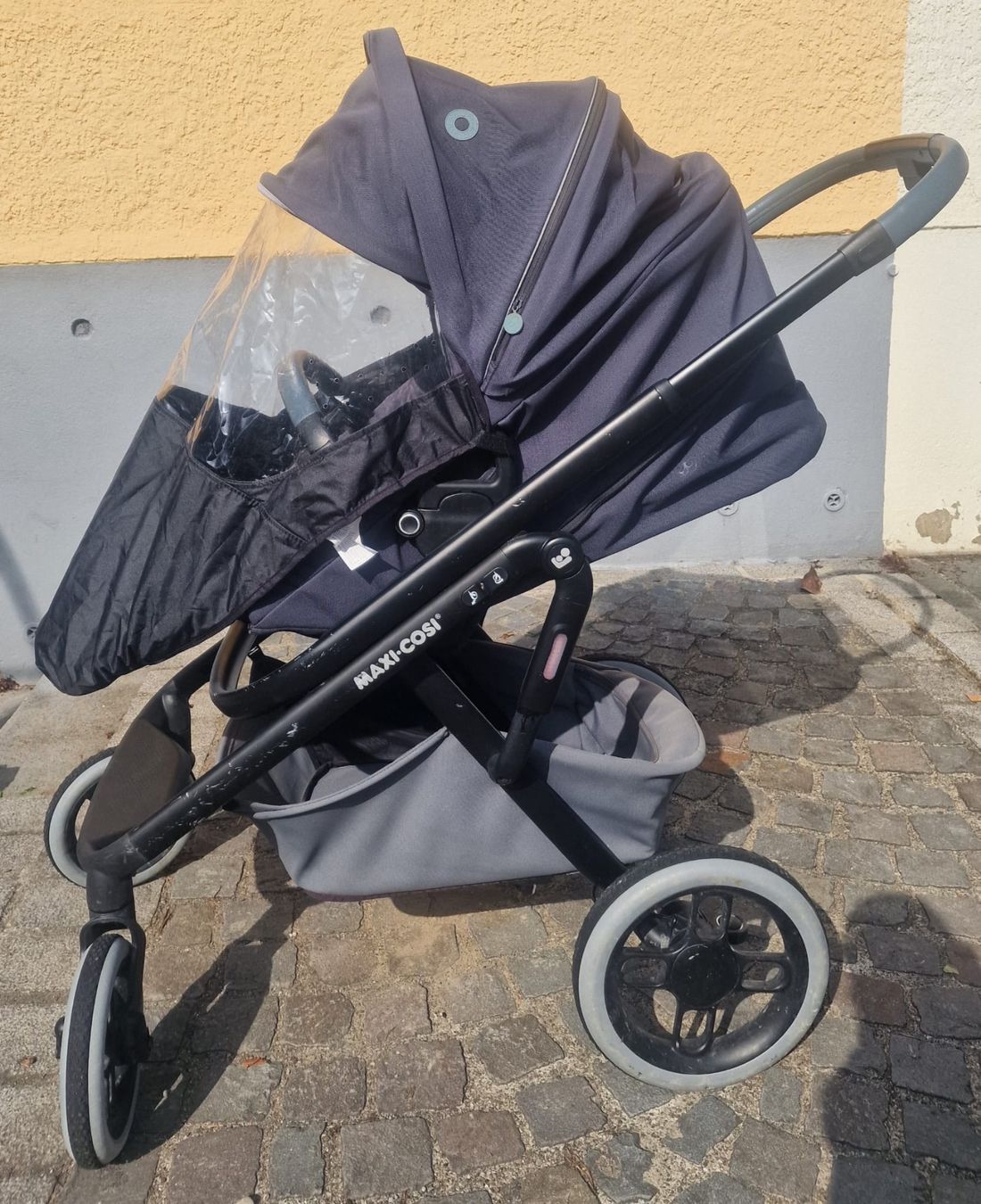 Maxi-Cosi Carrozzine: Kinderwagen Starter-Set – Usato da Winterthur venduto da lar_pkk9 7