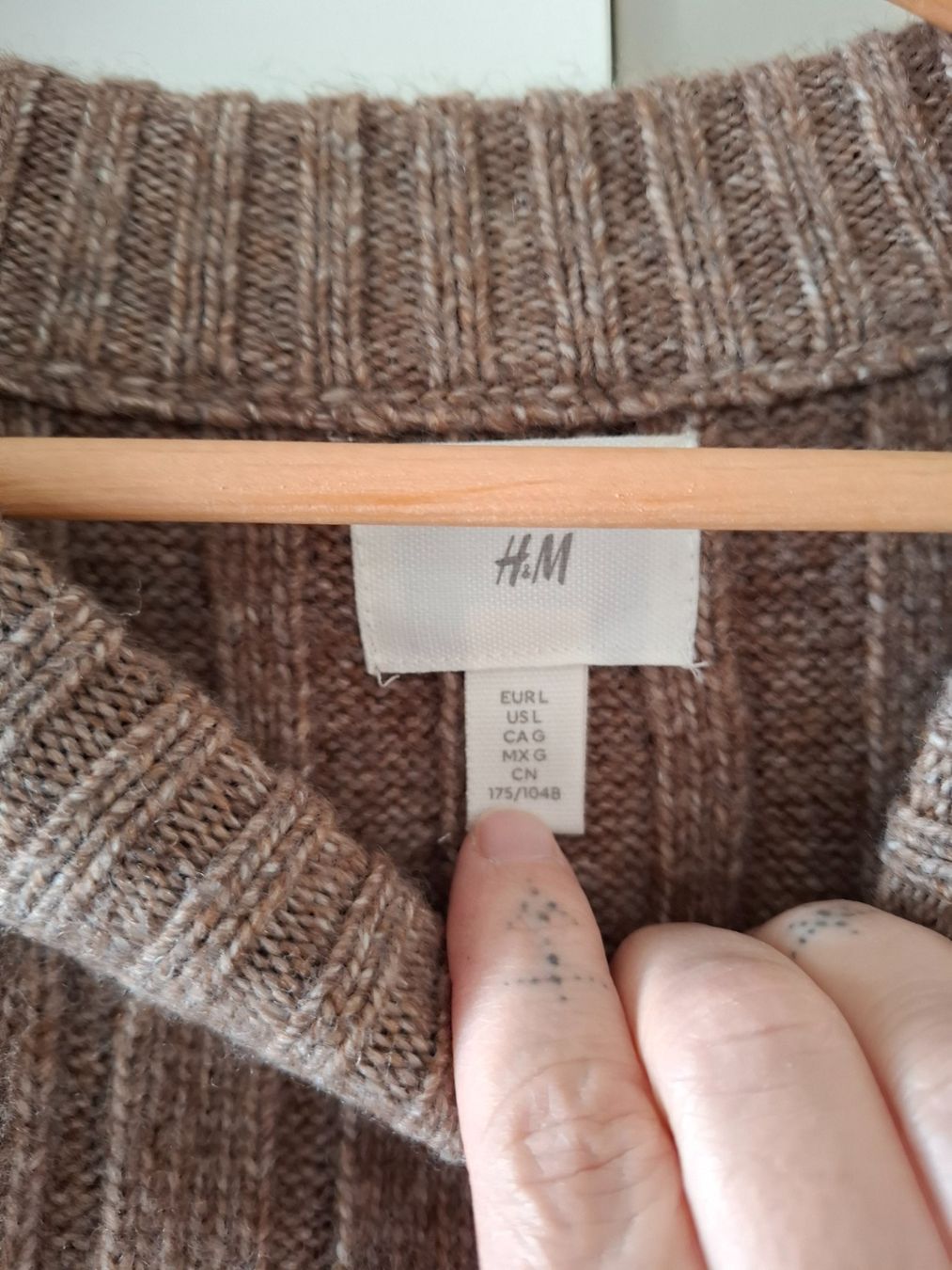 H&M Robes: Strickkleid Gr.L – D'occasion à Leuggelbach par Schreiner21 1