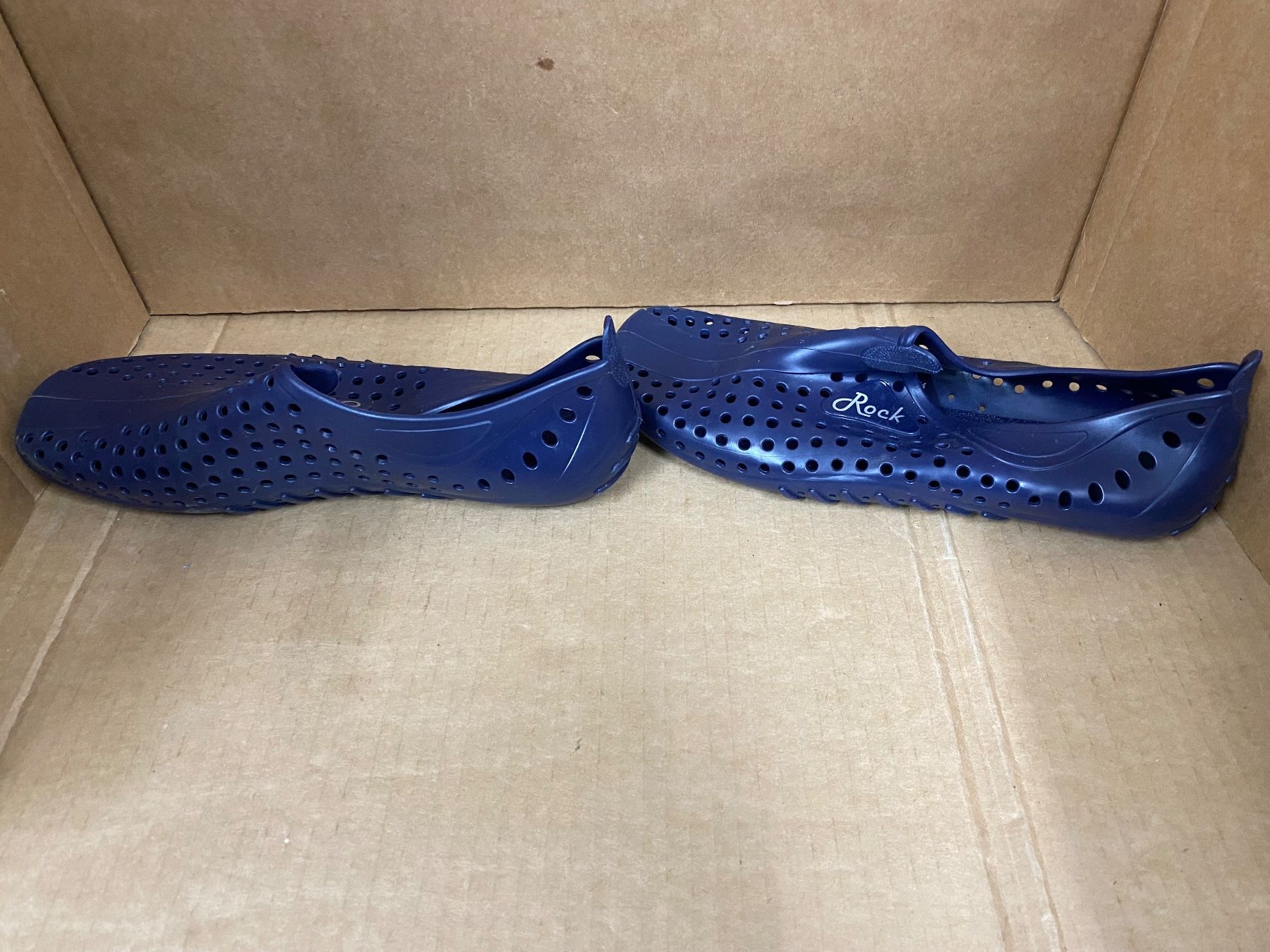 Scarpe da uomo: Wasserschuhe Grösse 39 – Usato da Eschlikon TG venduto da ArtRec 2