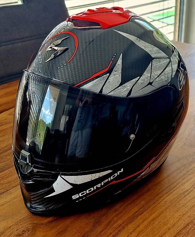 Caschi & visiere: Scorpion EXO-1400 Carbon XXL – Usato da Klingnau venduto da Kiwa