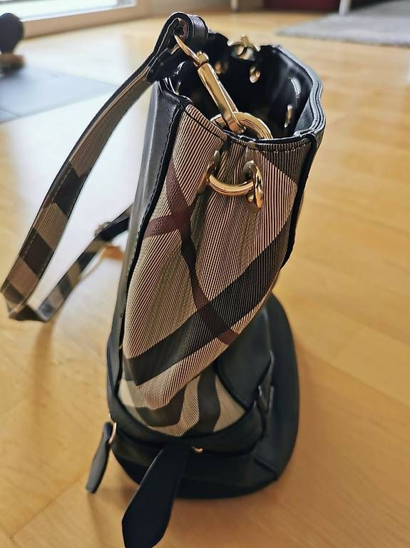 Taschen für Damen: Handtasche  – Neu und originalverpackt aus Lauerz von Power-Angel 1